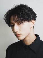 フィフス 大分(fifth)&nbsp;大分シャドウパーマメンズカットラウンドマッシュセンターパート