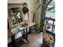 ヘアーサロン クロヌ(hair salon cronu)の雰囲気（インテリアにこだわりがあり、小物も可愛い◎）