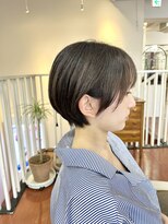 ヘアーアンドスパ アン コントゥール(hair&spa an contour) 手ぐしで簡単収まり・サイドバング小顔　丸みショートボブ