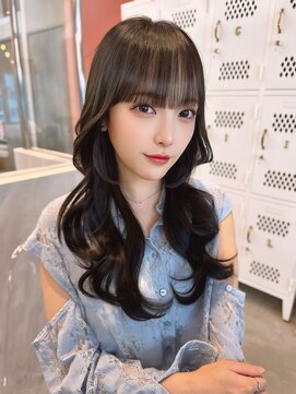 クム(kumu) 【kumu】ブルーブラック/くびれレイヤー/栄/名古屋