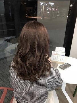 イツクヘアー(Ituc Hair) 上質な大人カラーロイヤルグレージュ