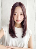 ローブアミ(L'Aube ami)&nbsp;艶感カラーで美髪を引き立てるセンターパートストレート