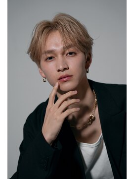 ジーナ 豊洲(Zina) 髪質改善＊ハイトーンベージュ韓国マッシュ＊美髪【Zina豊洲】