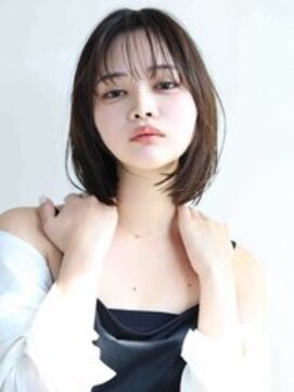 ティファ 栄(Tiffa) 大人可愛いぱつっとボブ