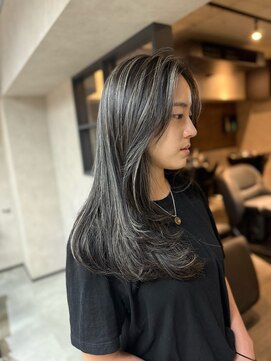 サニー 渋谷(SUNNY) バレイヤージュ、ハイライト、レイヤーロング、グレーベージュ