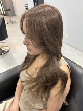 ブロンド(Blonde) レイヤー　ミルクティーグレージュ