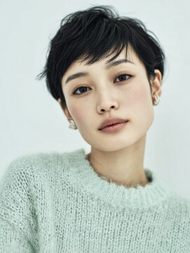 ヒマル 学芸大学(Himaru) 大人女性/ショートカット/ボブルフ/ネビージュ/小顔/前髪