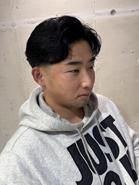 フランクスバーバーザスタンド(Frank’s barber the stand) MEN’S HAIR/サーフカール/刈り上げセンターパート/飯田橋E