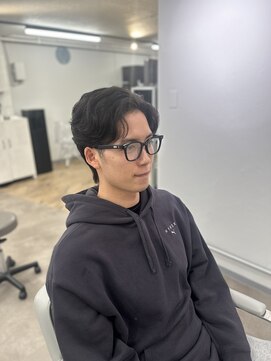 ヨイン 四谷三丁目(YOIN) 【20代】センターパート×曲がる縮毛矯正