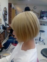 髪こうぼう&nbsp;前下がりショートボブ