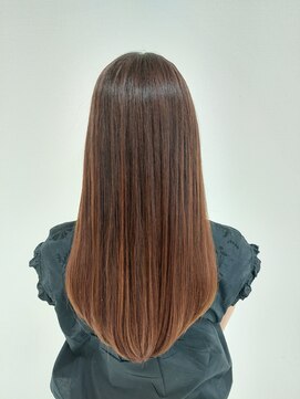 クレスフィリア (CLESC') 髪質改善トリートメントでしっとりしなやかな髪へ