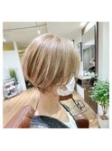 ショート×ベージュカラー【札幌大通り美容室trewa】