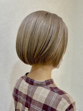 ヘアースペースブルーム リアン 岡町店(HAIR SPACE BLOOM Lien) 【岡町/ケアブリーチ】ホワイトベージュ