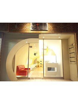 髪のダメージが大きい方もご対応可能な場合がございます。ご来店を迷ったらまずはお気軽にご相談ください◎