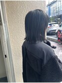 切りっぱなしボブ　ブルーブラックカラー