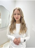 ベージュカラー