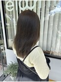 オリーブベージュカラー