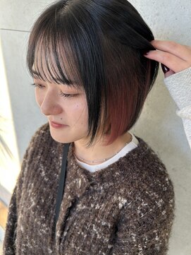 ミニボブ×インナーカラー