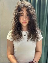 ヘン(hen)&nbsp;【心斎橋hen】ロングハードパーマ　20代