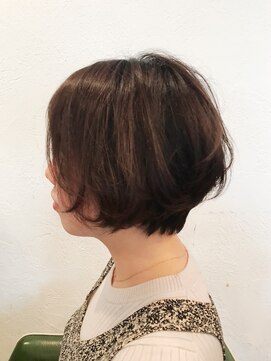 ヘアー アトリエ トゥルー(hair atelier true) ☆true矢尾板サロンスタイルvol.18前下がりふんわりショートボブ
