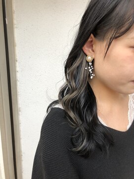 リゴッツ ドゥア プトゥリ(Regottz dua putri) インナーカラー×アッシュブラック