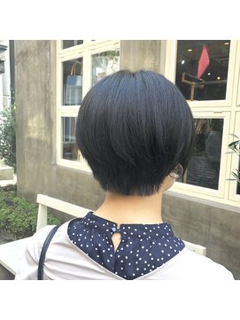 アンプレヴーアジュテ(Impre'vu ajoute) 大人ハンサムショート