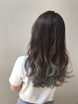 フロート 小阪店(float) グラデーションカラー_耳かけ,毛先パーマ,イメチェン