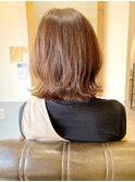 【宮本】大人可愛いくびれ外ハネレイヤーボブベージュ20代30代