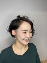 五角髪&nbsp;刈り上げ尽くしのパーマ女子