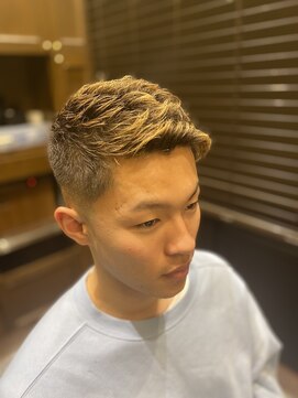 ヒロギンザバーバーショップ 丸の内店(HIRO GINZA BARBER SHOP) フェード