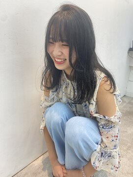 シオ ヘアー デザイン(Sio. hair design) 暗めなカラーでも透明感ある髪色へ!