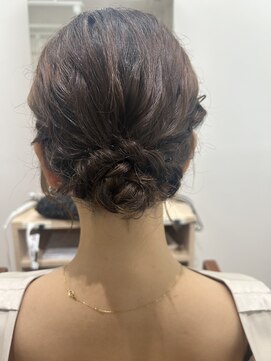 シベル(Sibelles) ヘアセット アップスタイル