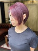 ふんわり丸みショート×色気あるワインピンク