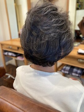 クロス(CROSS) ふんわりパーマ