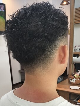 ミリヘアー(mirihair) 極道パーマ×フェードカット
