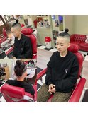 -80's American barber shop-
