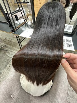 ラヴィエ(RAVIE) 【半田・髪質改善】縮毛矯正/トリートメント/マンツーマン