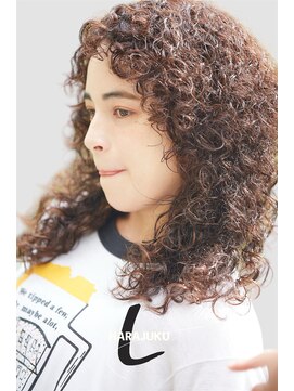 ラレイ ハラジュク(Lalei harajuku) 原宿スパイラルパーマくるくるパーマミディアムパーマ原宿パーマ