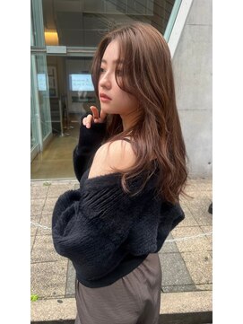 エヌ 大阪梅田店(enu) 【大阪梅田】ミルクティベージュ×韓国風くびれ巻き