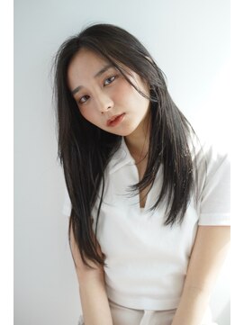 ルフュージュ バイ プロデュース 相模大野店(Refuge by Produce) 暗髪/レイヤーカット/長めバング