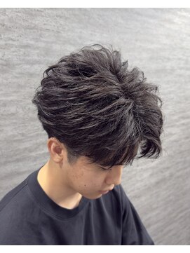 ローグ(ROGUE) 短めフェザーパーマ