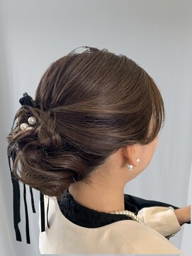 フラワーシニヨン