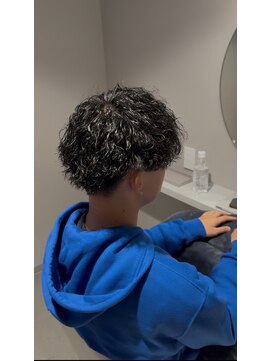 リレイス 四日市(RELACE) 四日市　レイヤーカット　髪質改善　縮毛矯正　メンズカット