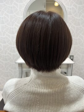 艶感コンパクトショートボブ
