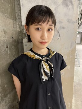 キルトプラスリム(Qilt+LIM) ワイドバングのミニボブスタイル