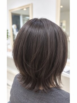 アトリーチェ 六科店(ATTRICE) 艶感ダークブラウン×ナチュラルくびれボブ