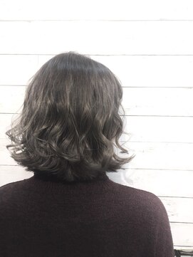 フェリーエスト(FEERIE est) スモーキーグレイアッシュ