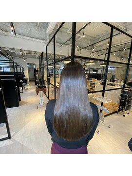 エミュスト(Emuest) 伸ばかけヘア