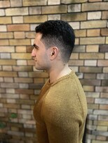 バーバーリング メソッド(BARBERING METHOD) 癖毛を活かしたナチュラルなフェード