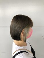 ヘアアンドメイク ムーア(Muuua)&nbsp;オリーブグレージュとインナーカラー